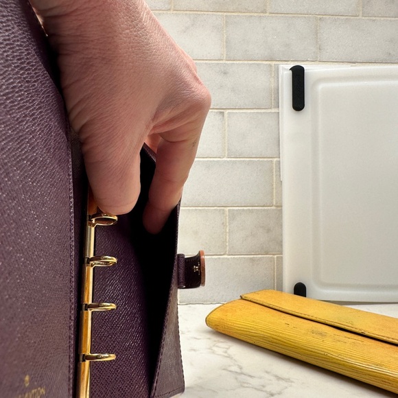 Louis Vuitton Agenda Yellow Epi GUC AUTHENTIC - Picture 5 of 7